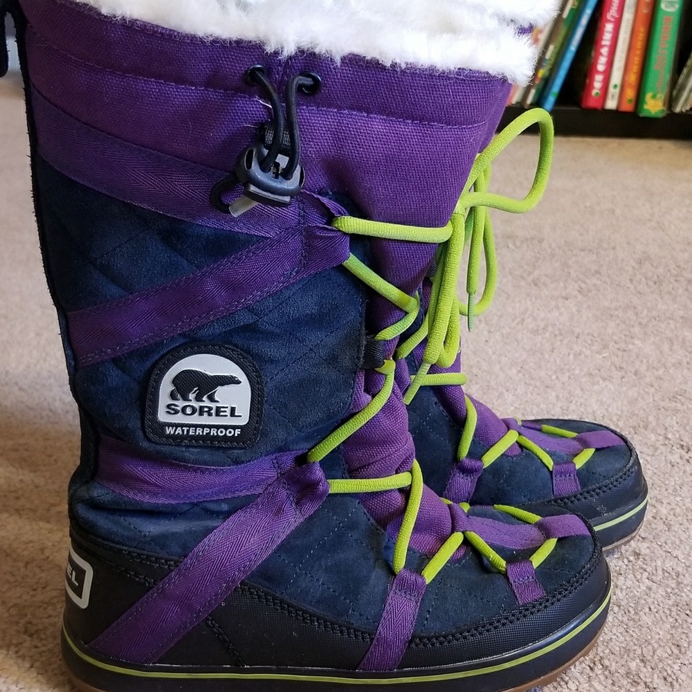 Sorel Glacy Explorer tall snow boots